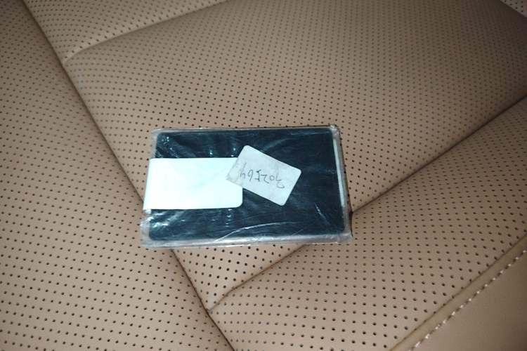 Used iCAR V27 2026 Model 200KM Four-Wheel Drive Falcon 500 Interior 1
