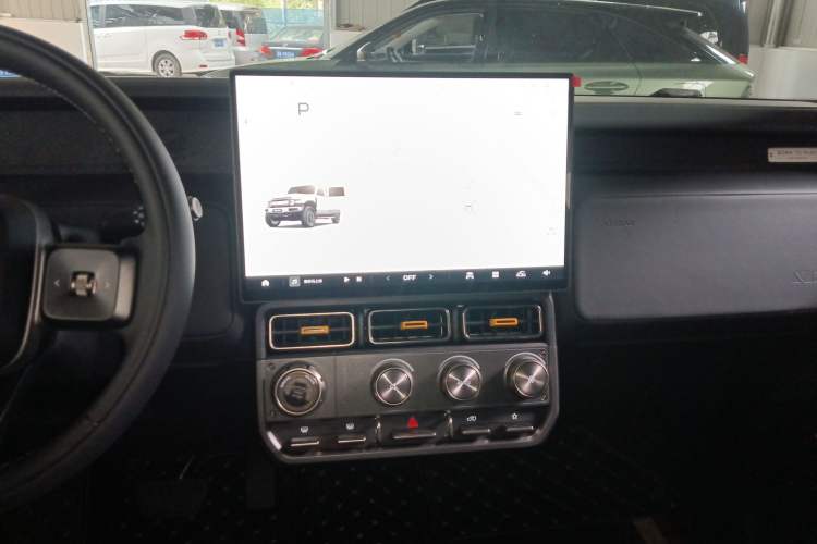 Used iCAR V23 2025 401 Two-Wheel Drive Advanced Edition Audio And AC Panel