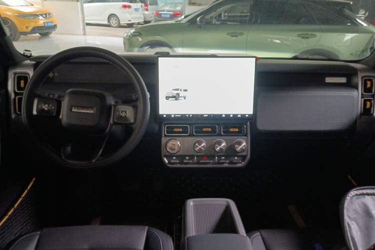 Used iCAR V23 2025 401 Two-Wheel Drive Advanced Edition Interior 2