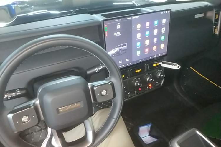 Used iCAR V23 2025 401 Two-Wheel Drive Advanced Edition Center Console