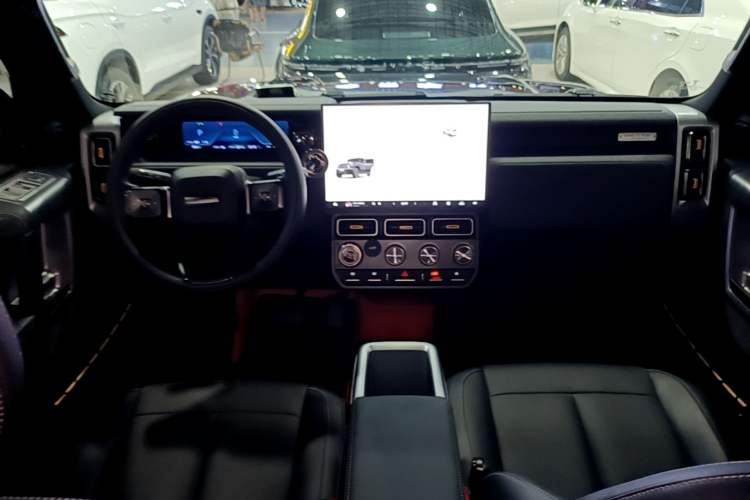 Used iCAR V23 2025 501 Four-Wheel Drive Intelligent Driving Version Center Console