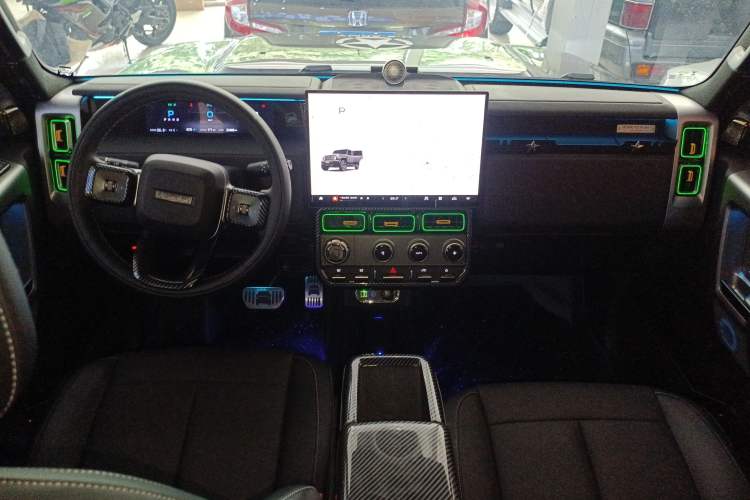 Used iCAR V23 2025 501 Four-Wheel Drive Intelligent Driving Version Center Console