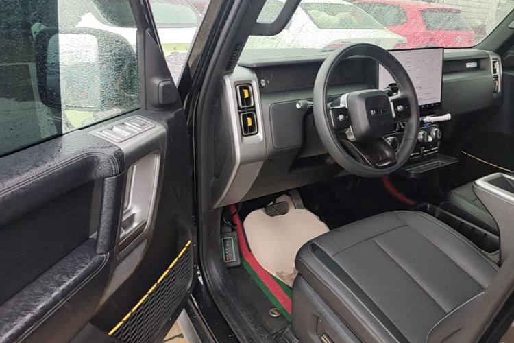 Used iCAR V23 2025 501 Four-Wheel Drive Advanced Version Driver Seat