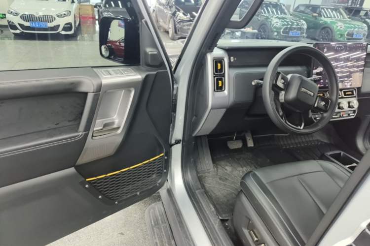 Used iCAR V23 2025 501 Four-Wheel Drive Intelligent Driving Version Driver Seat