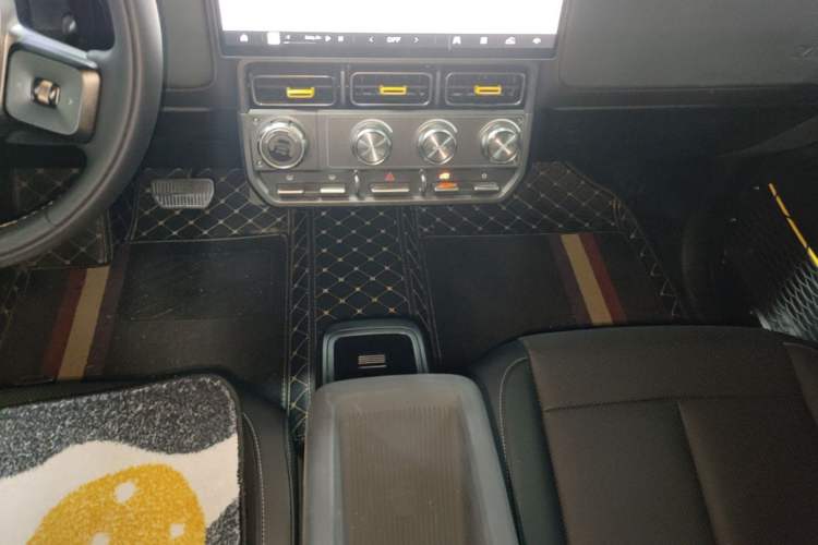 Used iCAR V23 2025 401 Two-Wheel Drive Advanced Edition Gear Lever