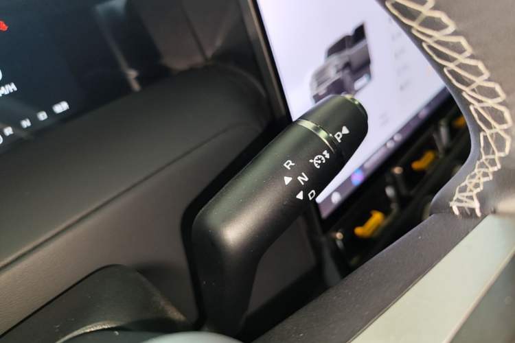 Used iCAR V23 2025 401 Two-Wheel Drive Advanced Edition Gear Lever