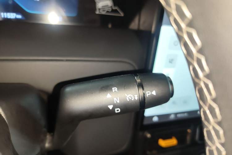 Used iCAR V23 2025 401 Two-Wheel Drive Advanced Edition Gear Lever