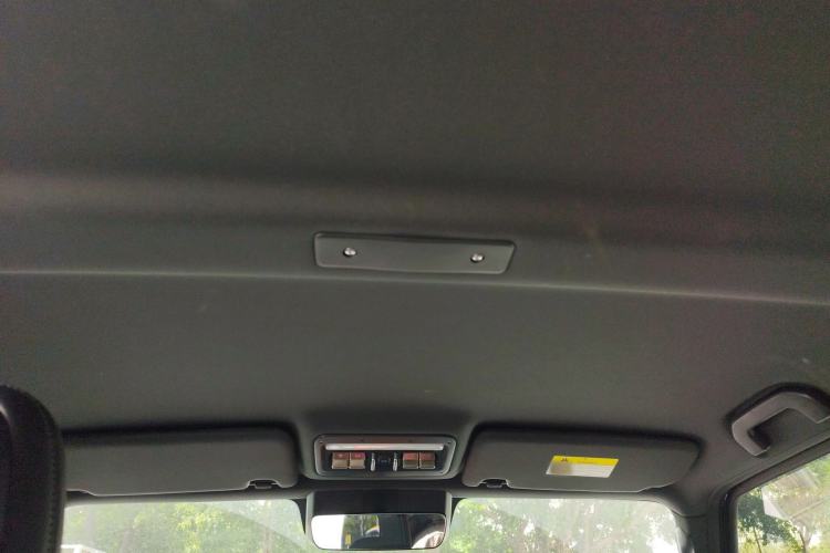 Used iCAR V23 2025 501 Four-Wheel Drive Advanced Version Headliner