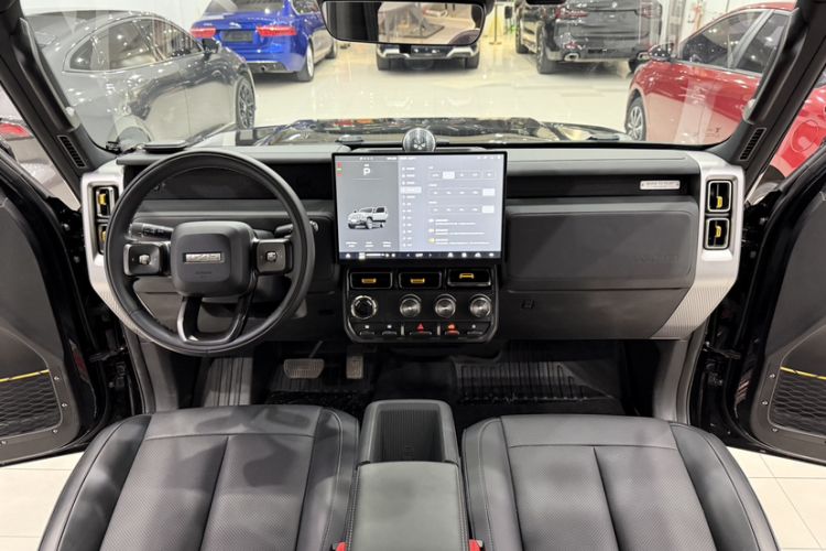 Used iCAR V23  Interior 3