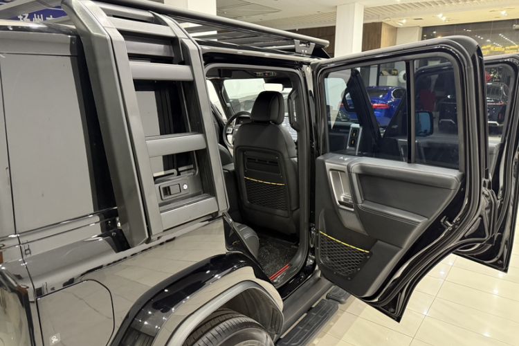 Used iCAR V23  Interior 6
