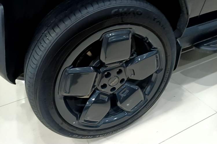 Used iCAR V23 2025 501 Four-Wheel Drive Intelligent Driving Version Left Front Wheel Hub