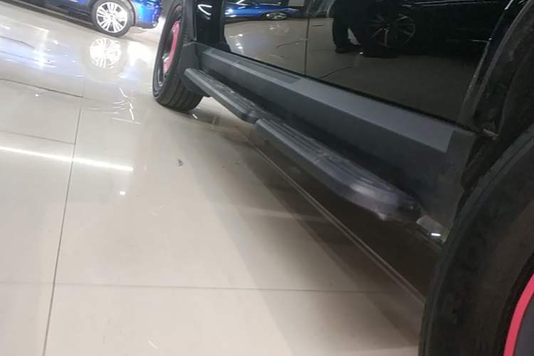 Used iCAR V23 2025 401 Two-Wheel Drive Advanced Edition Left Side Sill