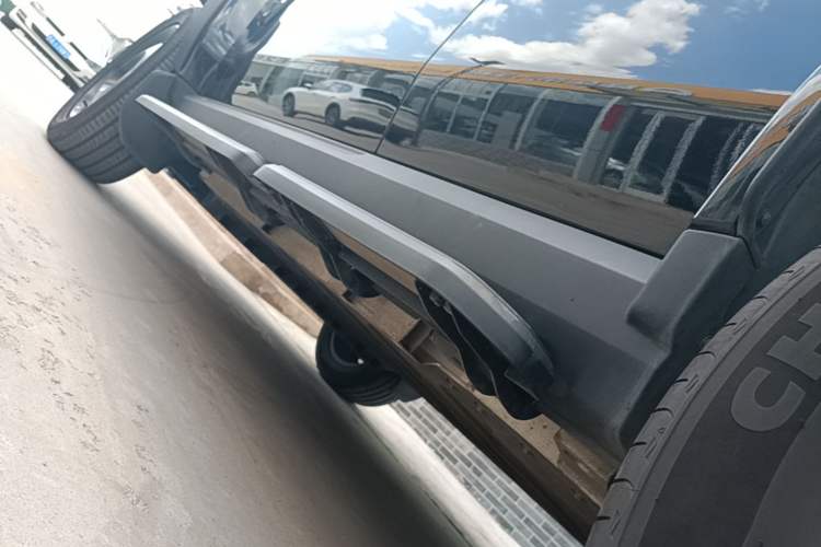 Used iCAR V23 2025 401 Two-Wheel Drive Advanced Edition Left Side Sill