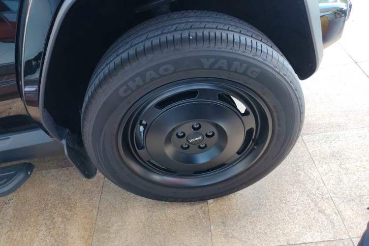 Used iCAR V23 2025 401 Two-Wheel Drive Advanced Edition Right Front Wheel Hub