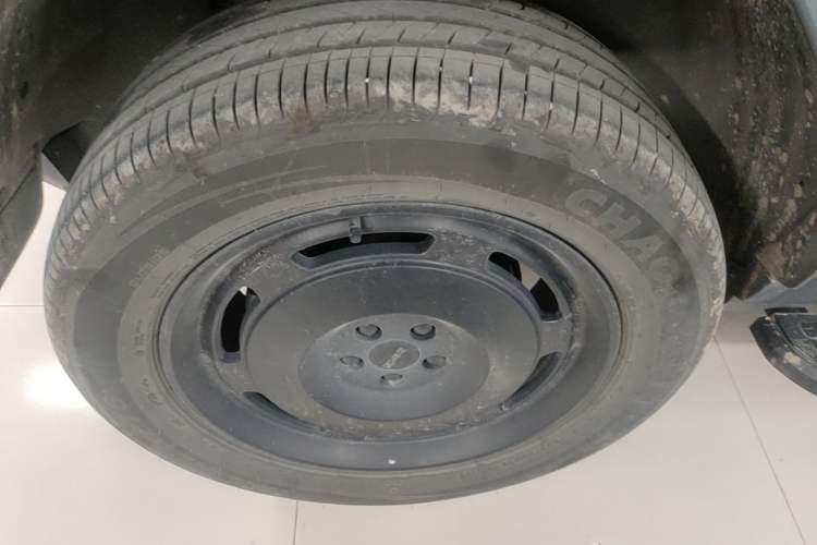 Used iCAR V23 2025 401 Two-Wheel Drive Advanced Edition Right Rear Wheel Hub