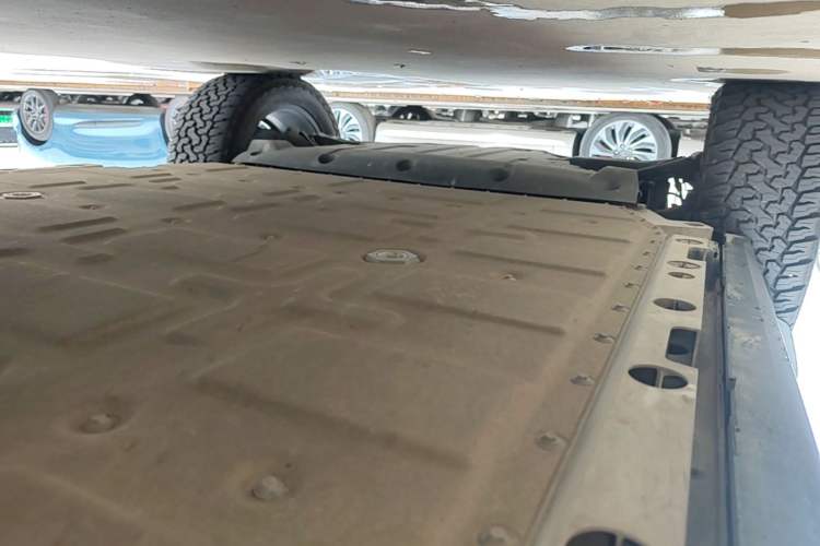 Used iCAR V23 2025 501 Four-Wheel Drive Advanced Version Right Side Sill