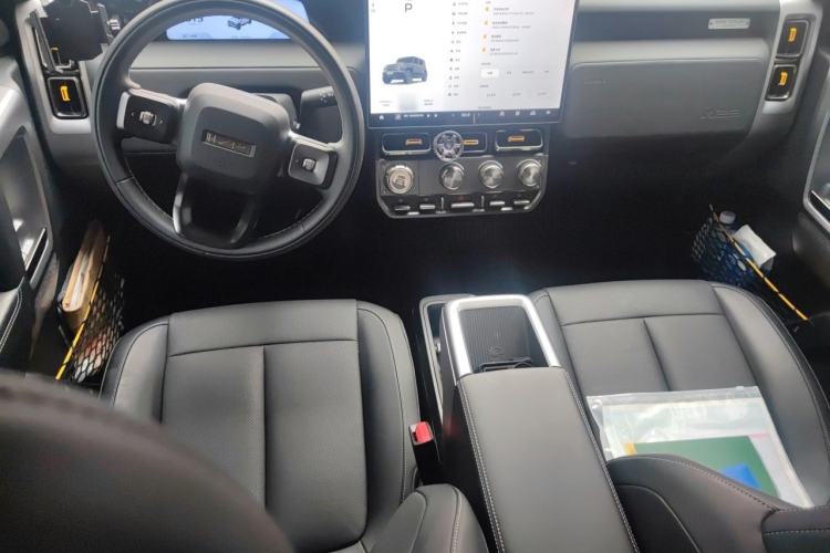 Used iCAR V23 2025 501 Four-Wheel Drive Advanced Version Center Console