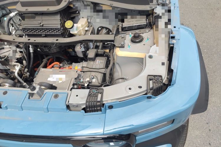 Used iCAR V23 2025 501 Four-Wheel Drive Advanced Version Engine Bay Left