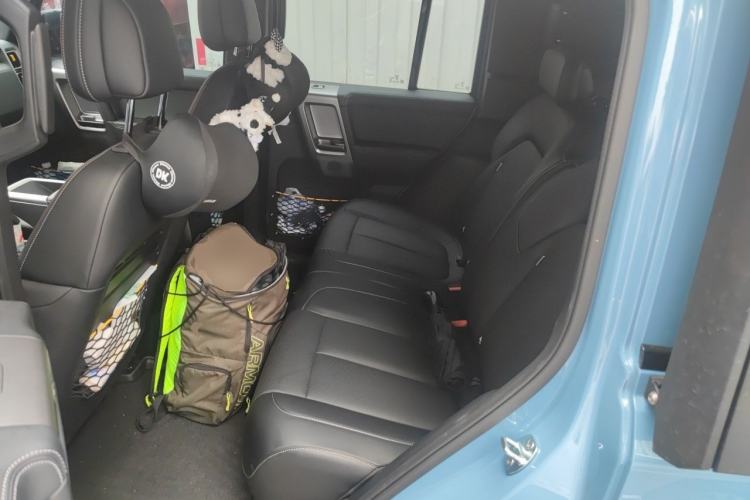 Used iCAR V23 2025 501 Four-Wheel Drive Advanced Version Left Rear Seat