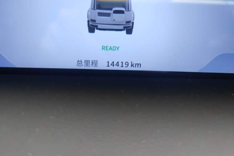 Used iCAR V23 2025 501 Four-Wheel Drive Advanced Version Odometer Close Up