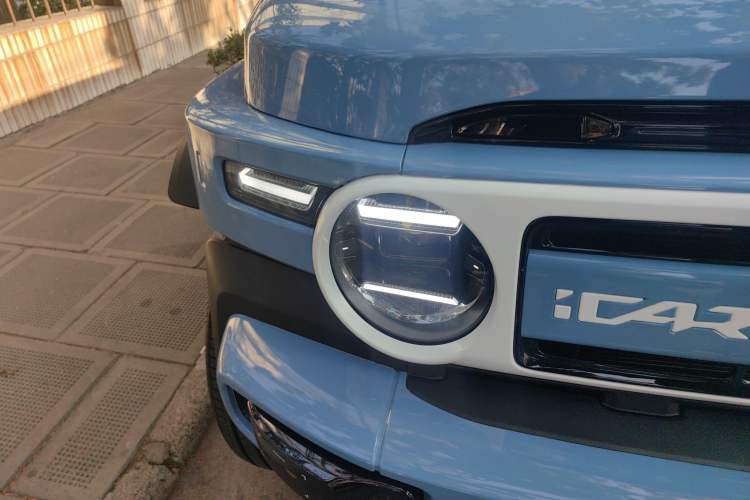 Used iCAR V23 2025 550 Two-Wheel Drive Intelligent Driving Version Right Front Headlight