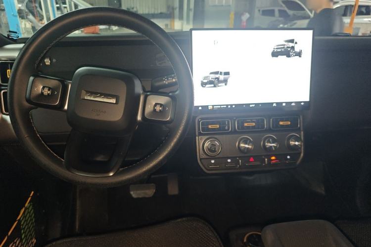 Used iCAR V23 2025 401 Two-Wheel Drive Intelligent Driving Version Center Console