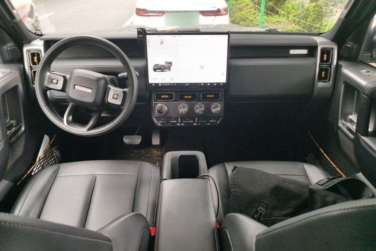 Used iCAR V23 2025 501 Four-Wheel Drive Advanced Version Center Console