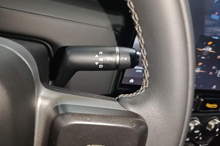 Used iCAR V23 2025 401 Two-Wheel Drive Advanced Edition Gear Lever