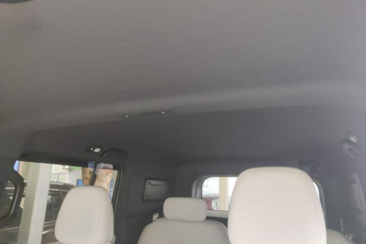 Used iCAR V23 2025 401 Two-Wheel Drive Advanced Edition Headliner