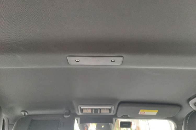 Used iCAR V23 2025 501 Four-Wheel Drive Advanced Version Headliner