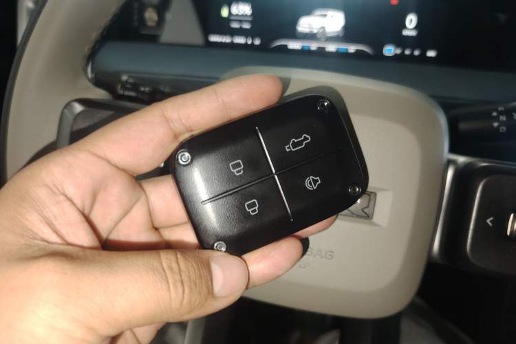 Used iCAR V23 2025 501 Four-Wheel Drive Intelligent Driving Version Interior 1