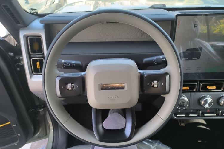 Used iCAR V23 2025 401 Two-Wheel Drive Advanced Edition Interior 2