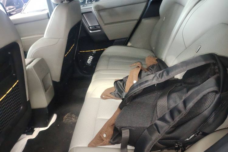 Used iCAR V23 2025 501 Four-Wheel Drive Intelligent Driving Version Interior 4