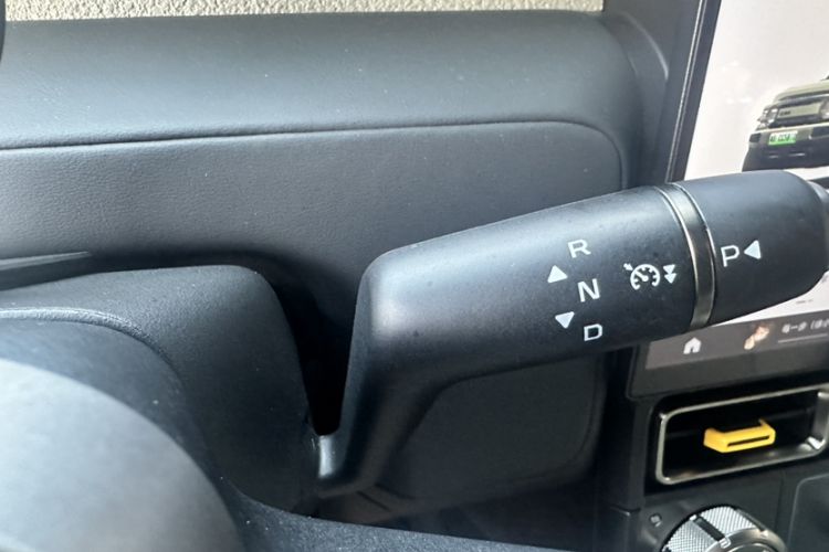 Used iCAR V23 2025 501 Four-Wheel Drive Intelligent Driving Version Interior 4