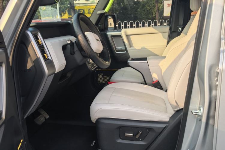 Used iCAR V23 2025 401 Two-Wheel Drive Advanced Edition Interior 4