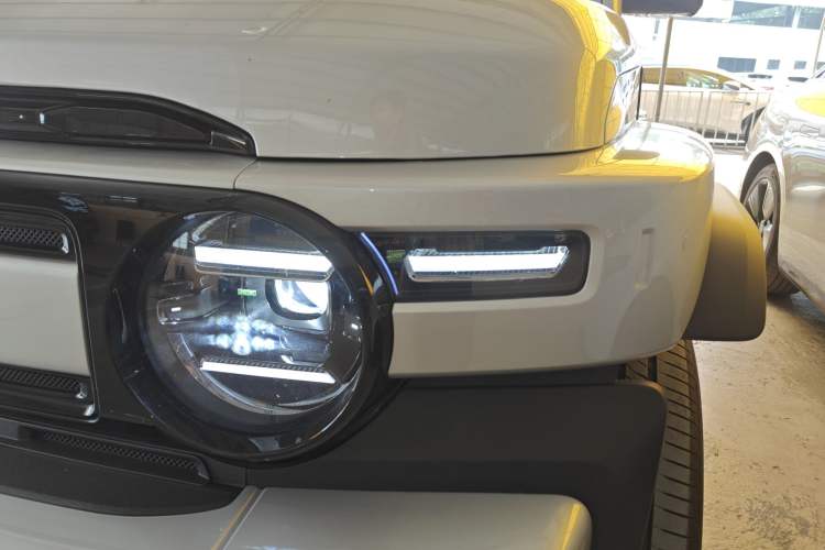Used iCAR V23 2025 401 Two-Wheel Drive Intelligent Driving Version Left Front Headlight