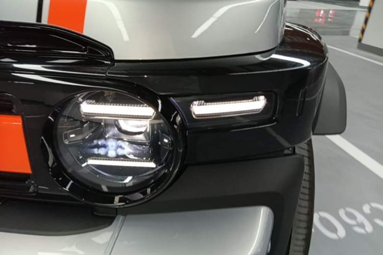 Used iCAR V23 2025 501 Four-Wheel Drive Advanced Version Left Front Headlight