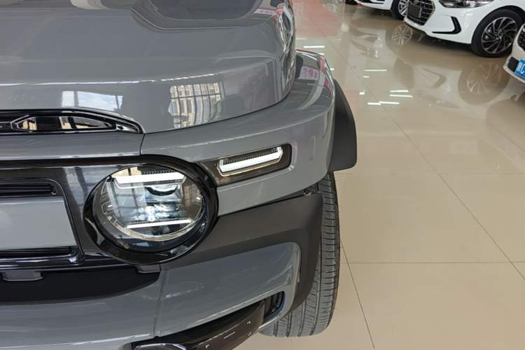 Used iCAR V23 2025 501 Four-Wheel Drive Intelligent Driving Version Left Front Headlight