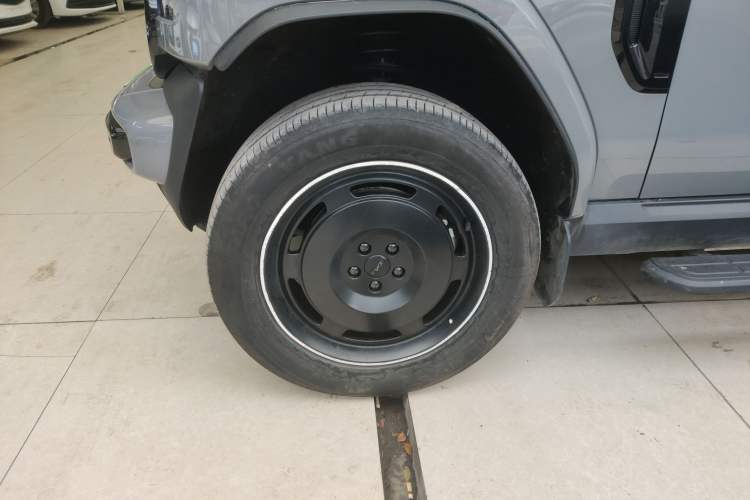 Used iCAR V23 2025 401 Two-Wheel Drive Advanced Edition Left Front Wheel Hub