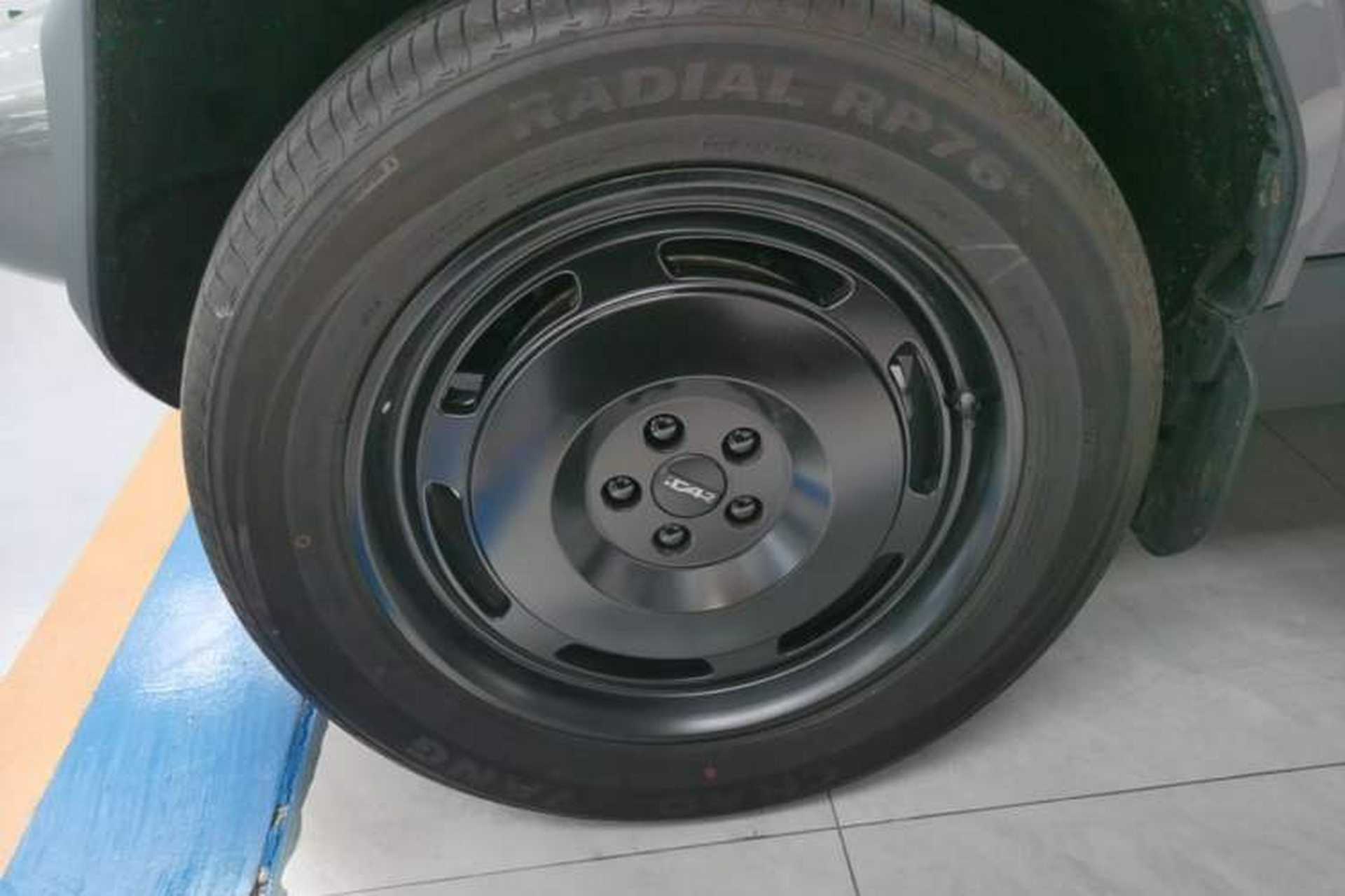 Used iCAR V23 2025 401 Two-Wheel Drive Advanced Edition Left Front Wheel Hub