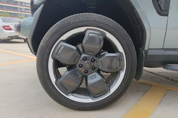 Used iCAR V23 2025 501 Four-Wheel Drive Intelligent Driving Version Left Front Wheel Hub