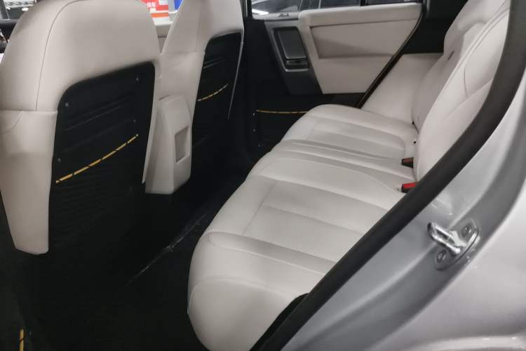 Used iCAR V23 2025 401 Two-Wheel Drive Intelligent Driving Version Left Rear Seat