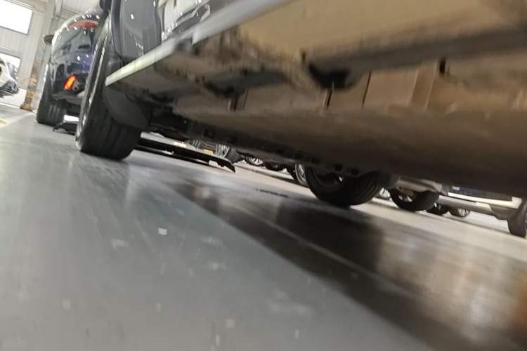 Used iCAR V23 2025 401 Two-Wheel Drive Advanced Edition Left Side Sill