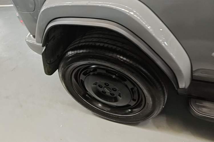 Used iCAR V23 2025 401 Two-Wheel Drive Advanced Edition Right Rear Wheel Hub