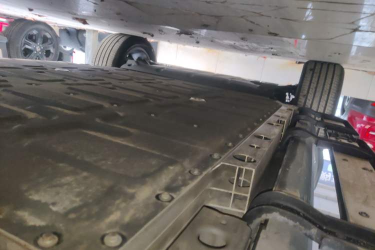 Used iCAR V23 2025 401 Two-Wheel Drive Advanced Edition Right Side Sill