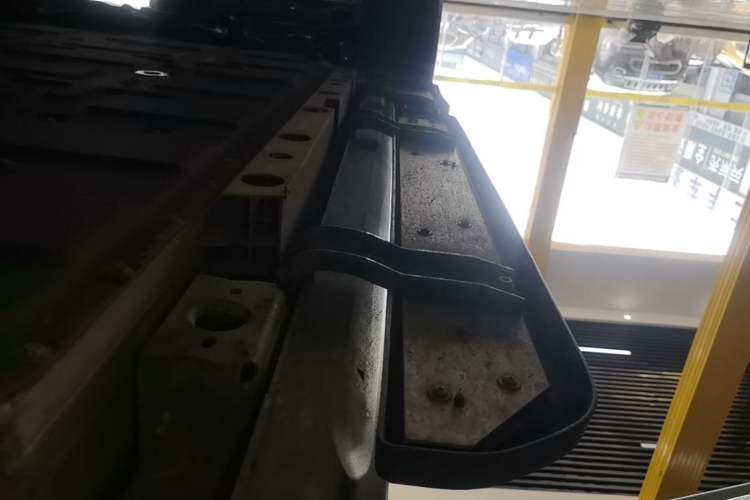 Used iCAR V23 2025 501 Four-Wheel Drive Intelligent Driving Version Right Side Sill