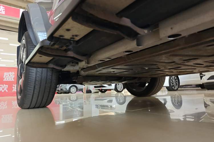 Used iCAR V23 2025 501 Four-Wheel Drive Intelligent Driving Version Right Side Sill