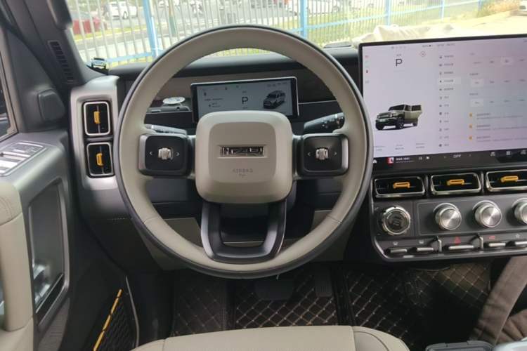 Used iCAR V23 2025 501 Four-Wheel Drive Intelligent Driving Version Steering Wheel