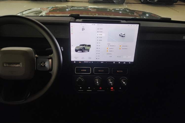 Used iCAR V23 2025 501 Four-Wheel Drive Intelligent Driving Version Audio And AC Panel
