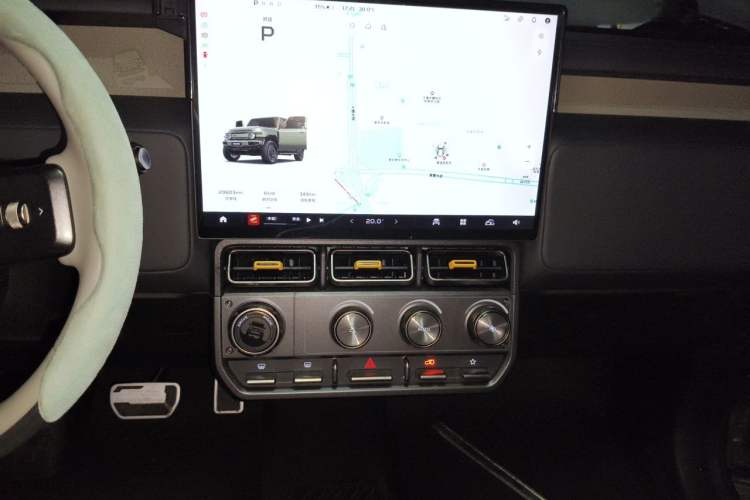 Used iCAR V23 2025 401 Two-Wheel Drive Intelligent Driving Version Audio And AC Panel